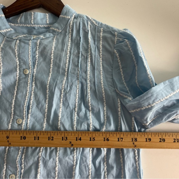 Untuckit Jocelyn Light Blue Embroidered Stripes Career Button Professional Top 6 - Picture 8 of 9